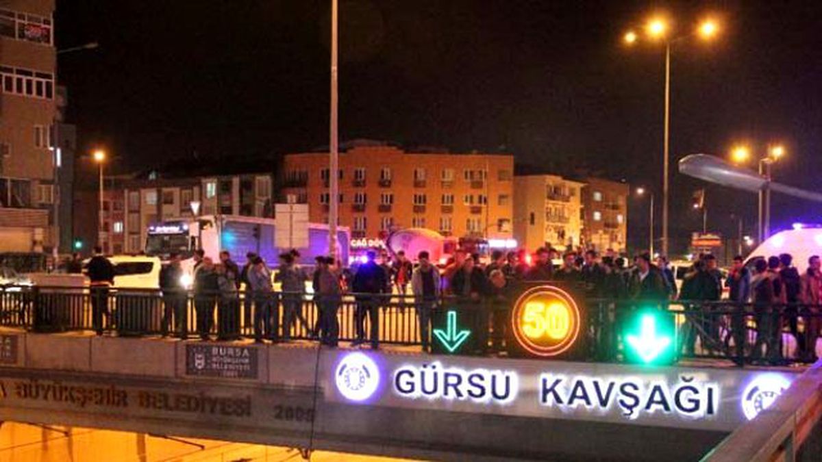 Bursa'da Bomba Yüklü Araç Paniği Yaşandı