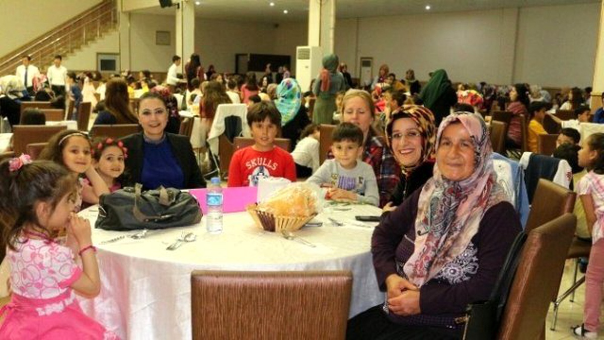 Halide Edip Anaokulu, Anneler Gününde Anneleri Unutmadı