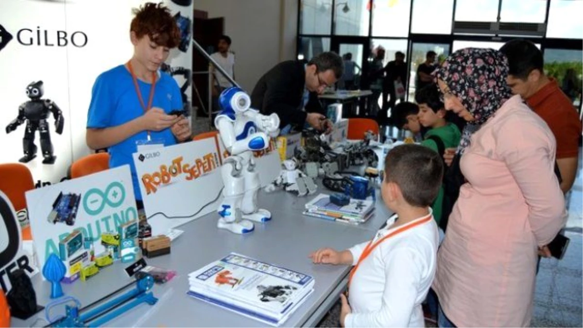 İnönü Üniversitesi\'nde Robotlar Yarışıyor