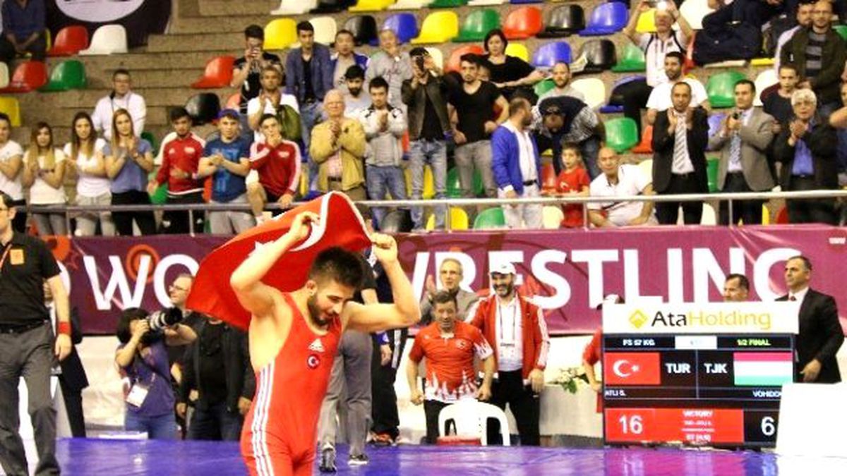 Milli Güreşçiler Olimpiyat Yolunda