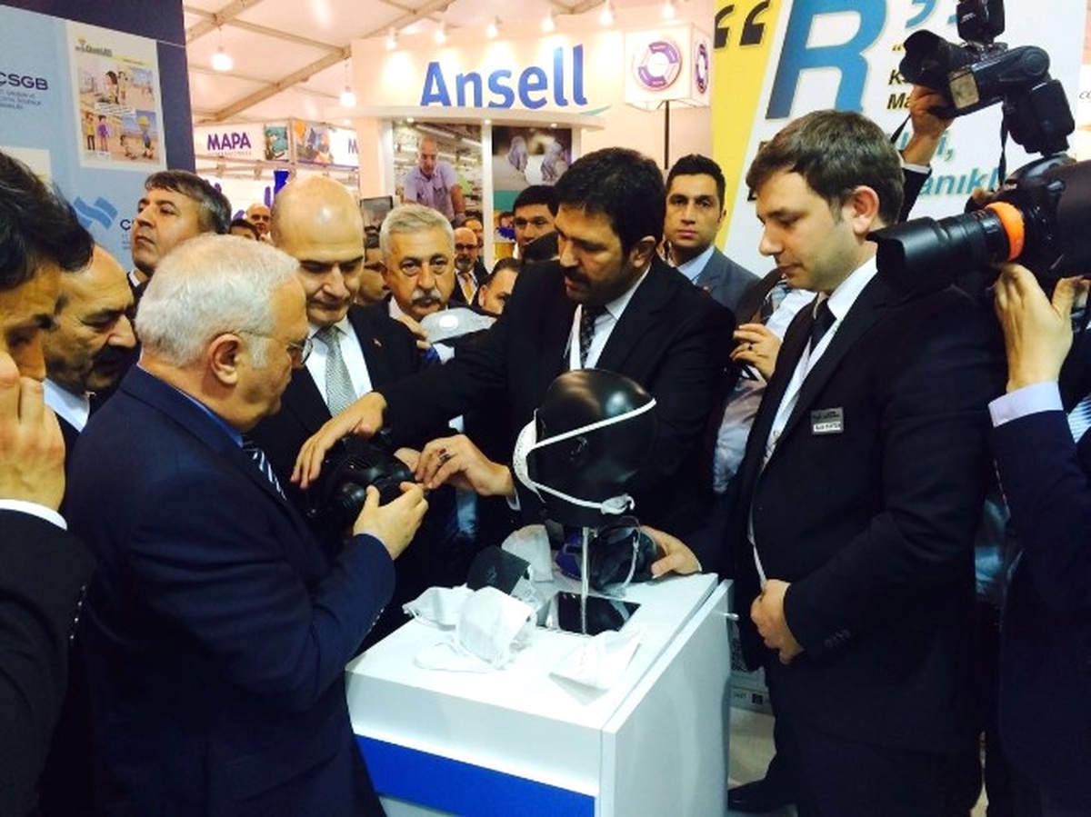 Türkiye\'nin İlk Yerli ve Milli Gaz Maskeleri İş Sağlığı Fuarında