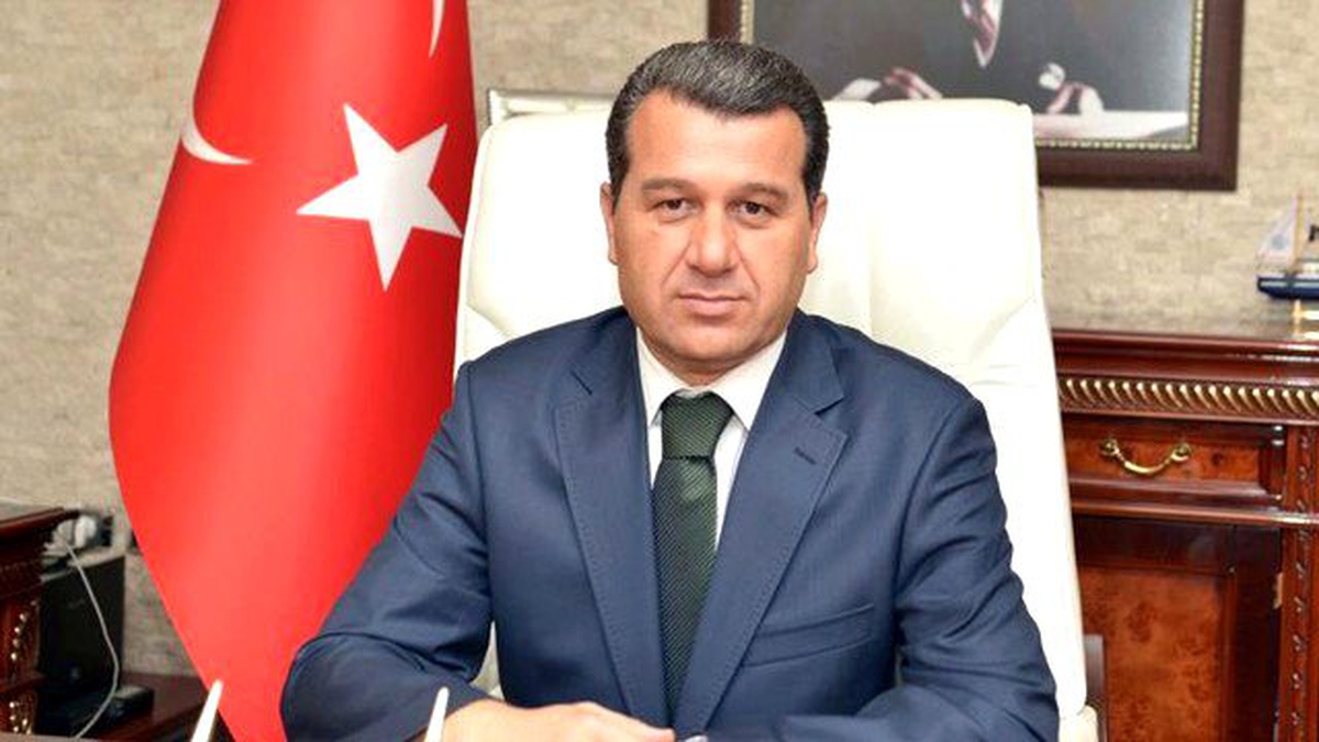 Vali Çelik\'ten Duygu Yüklü Anneler Günü Mesajı