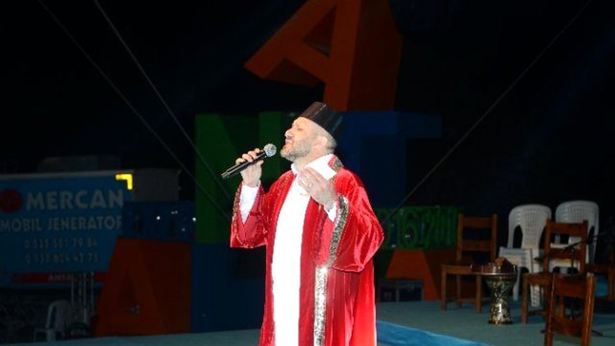 Yörük Festivali\'nde Gelin Alma Töreni ve Kıyafet Defilesi