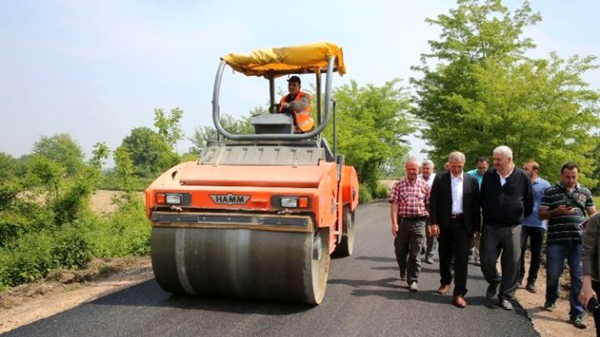 Adapazarı Belediyesi Asfalt Çalışmalarına Çağlayan\'dan Başladı