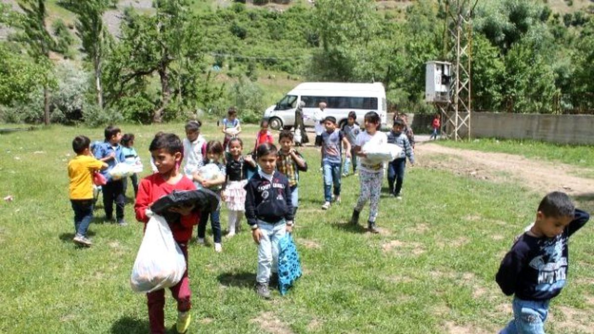 Beytüşşebap\'ta Öğrenciler Sınav Stresini Piknik Yaparak Attı