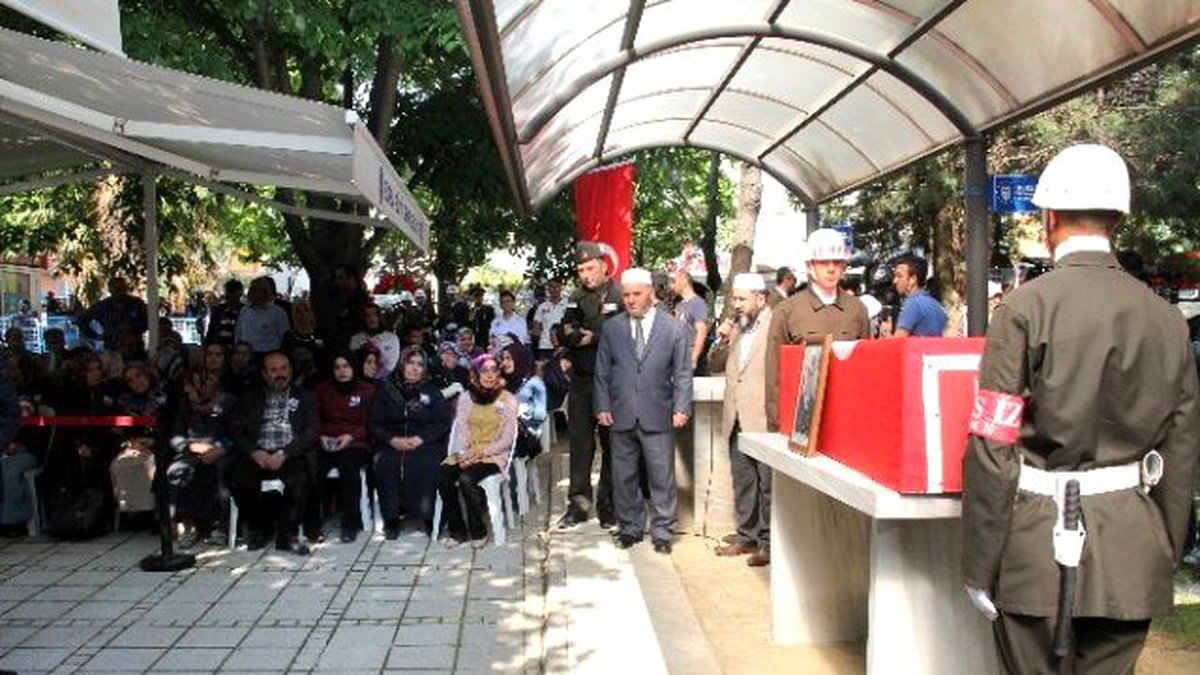 Bursalılar Şehitlerini Göz Yaşları İçinde Uğurladı