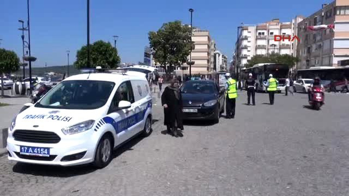Çanakkale - Trafik Polislerinden Emniyet Kemeri Takan Sürücülere Teşekkür