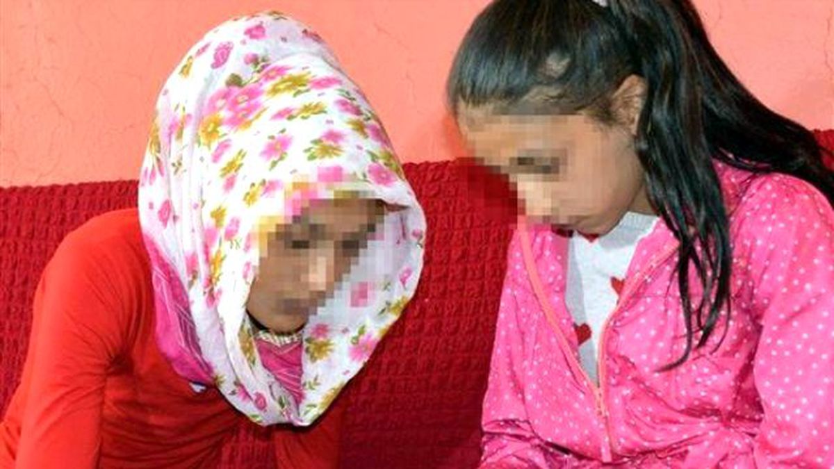 Çift Cinsiyetli Kardeşlerin Dramı: Sütyenin İçine Pamuk Dolduruyorlar