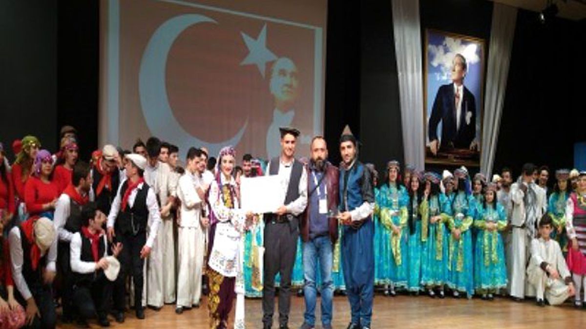 Dicle Üniversitesi 11. Uluslararası Halk Oyunları Festivalinde