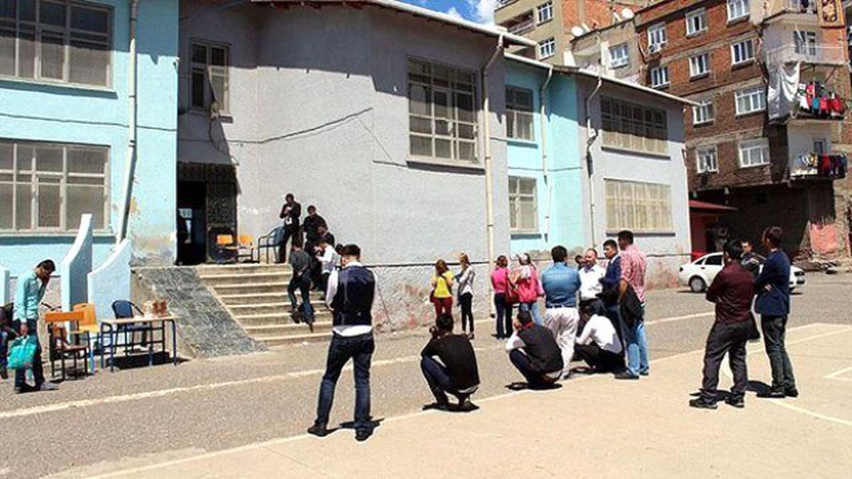 Diyarbakır\'da 742 Bekçi Kadrosu İçin 5 Bin 630 Kişi Başvurdu