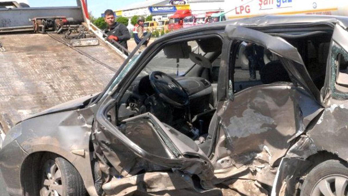 Diyarbakır\'da Hatalı Sollama: 1 Ölü, 6 Yaralı