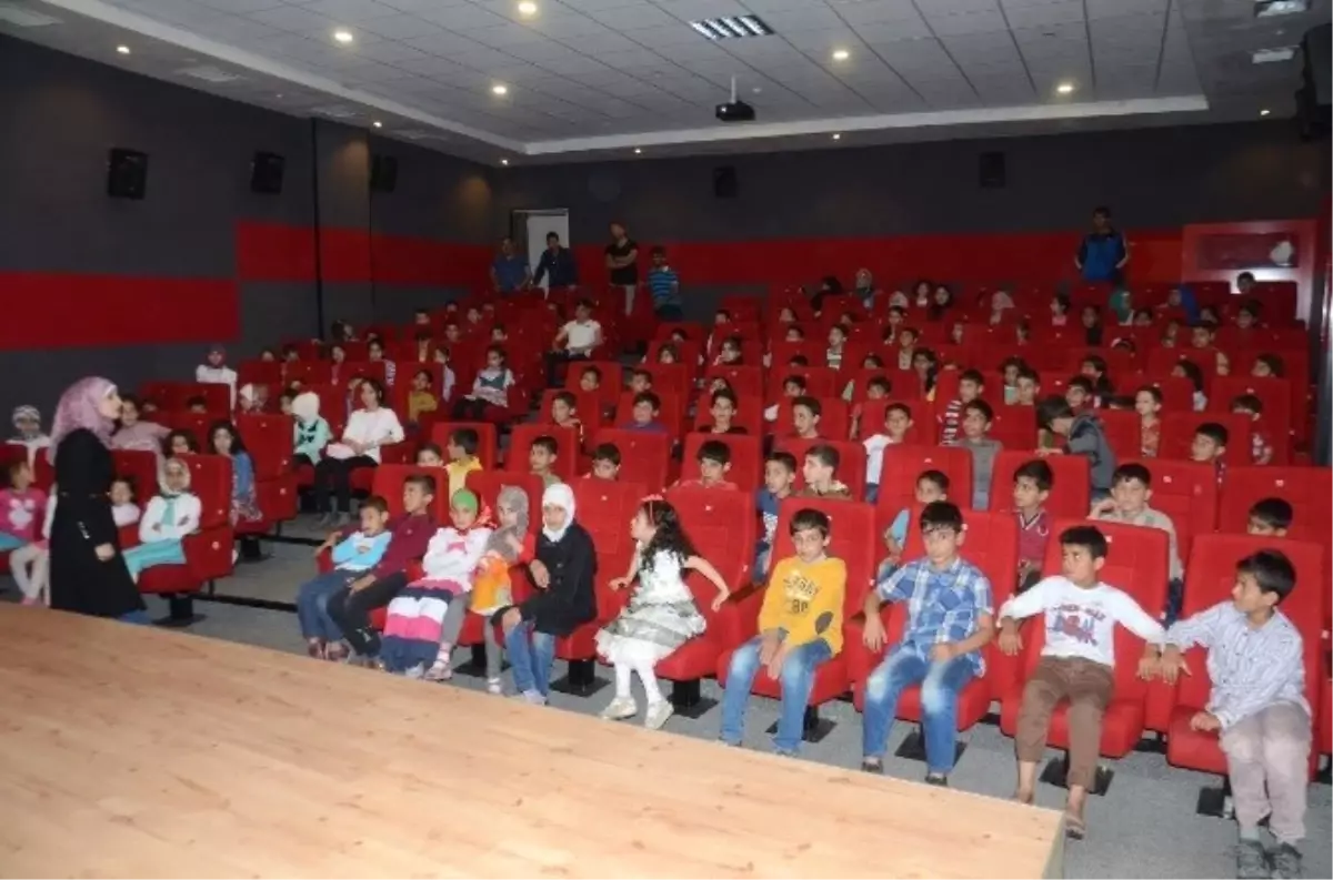 Eflatun Koleji Sosyal Sorumluluk Projelerine Devam Ediyor