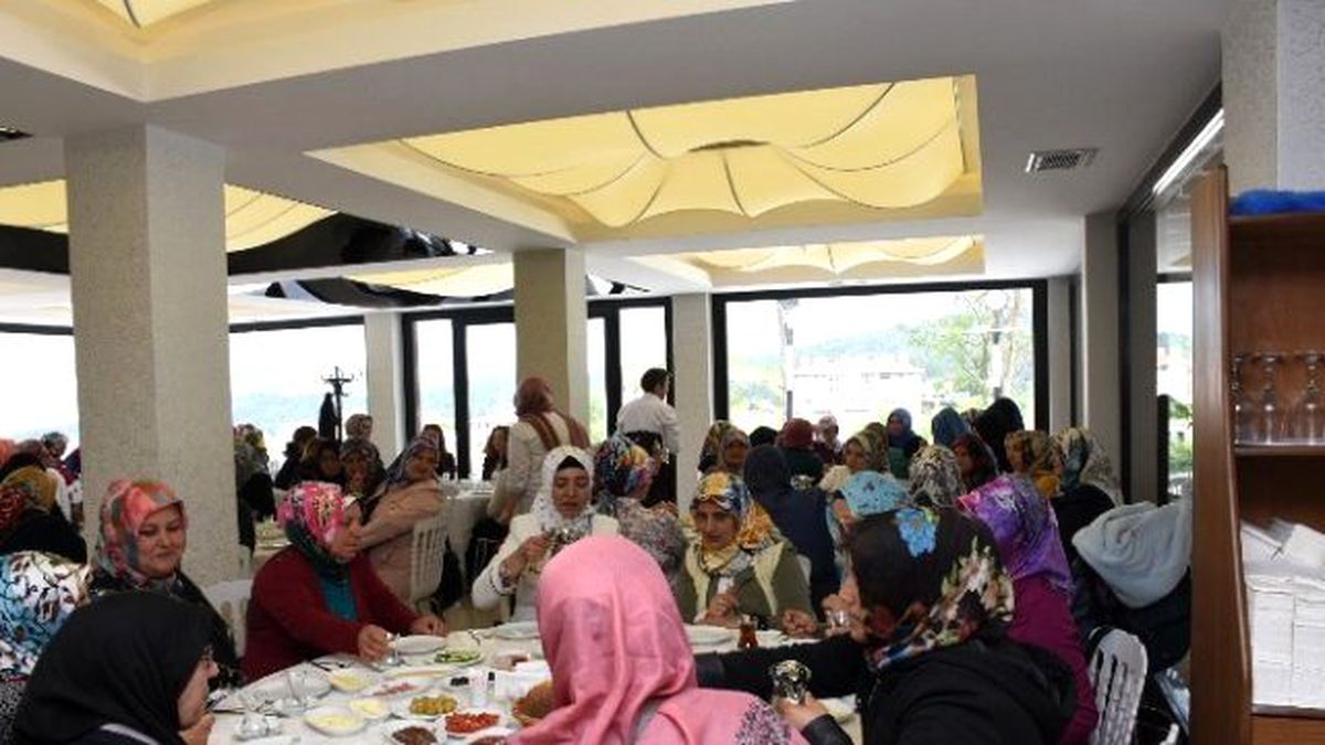 Engelli Çocukların Anneleriyle Dayanışma