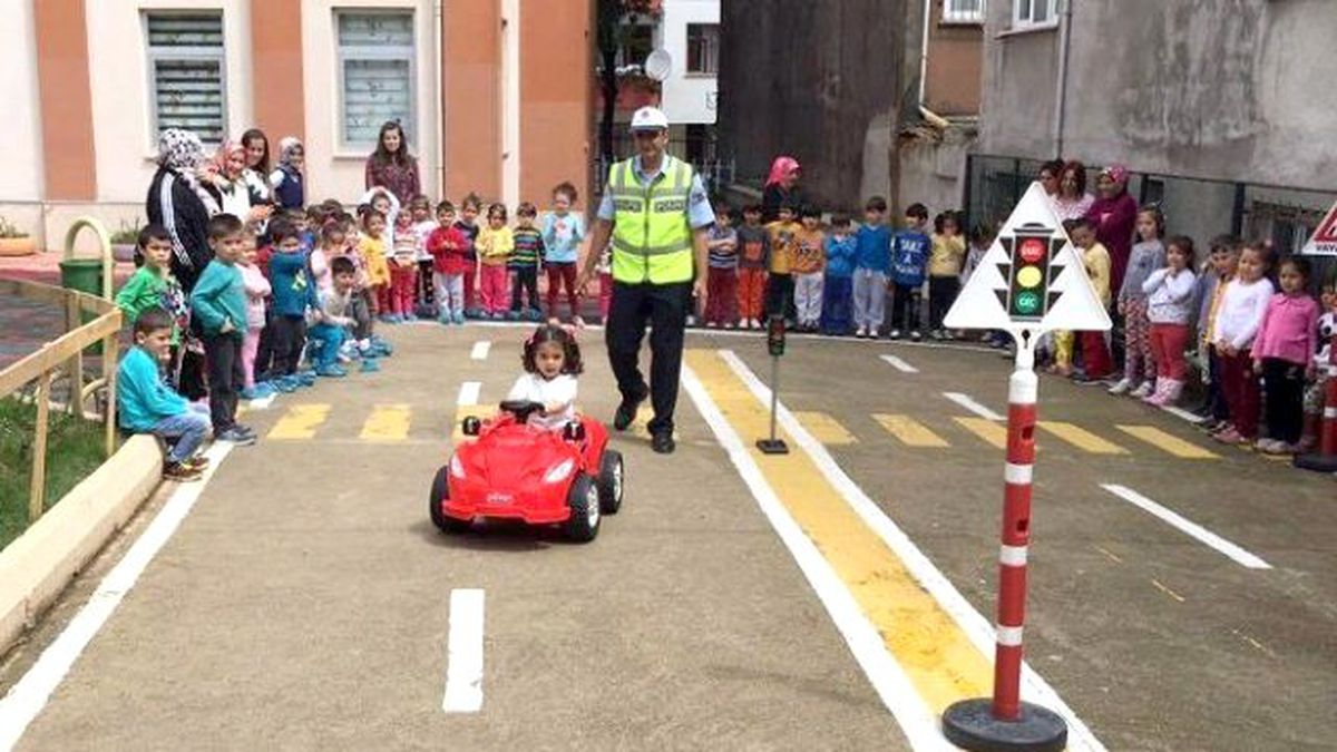 Fatsa\'da Öğrencilere Uygulamalı Trafik Eğitimi