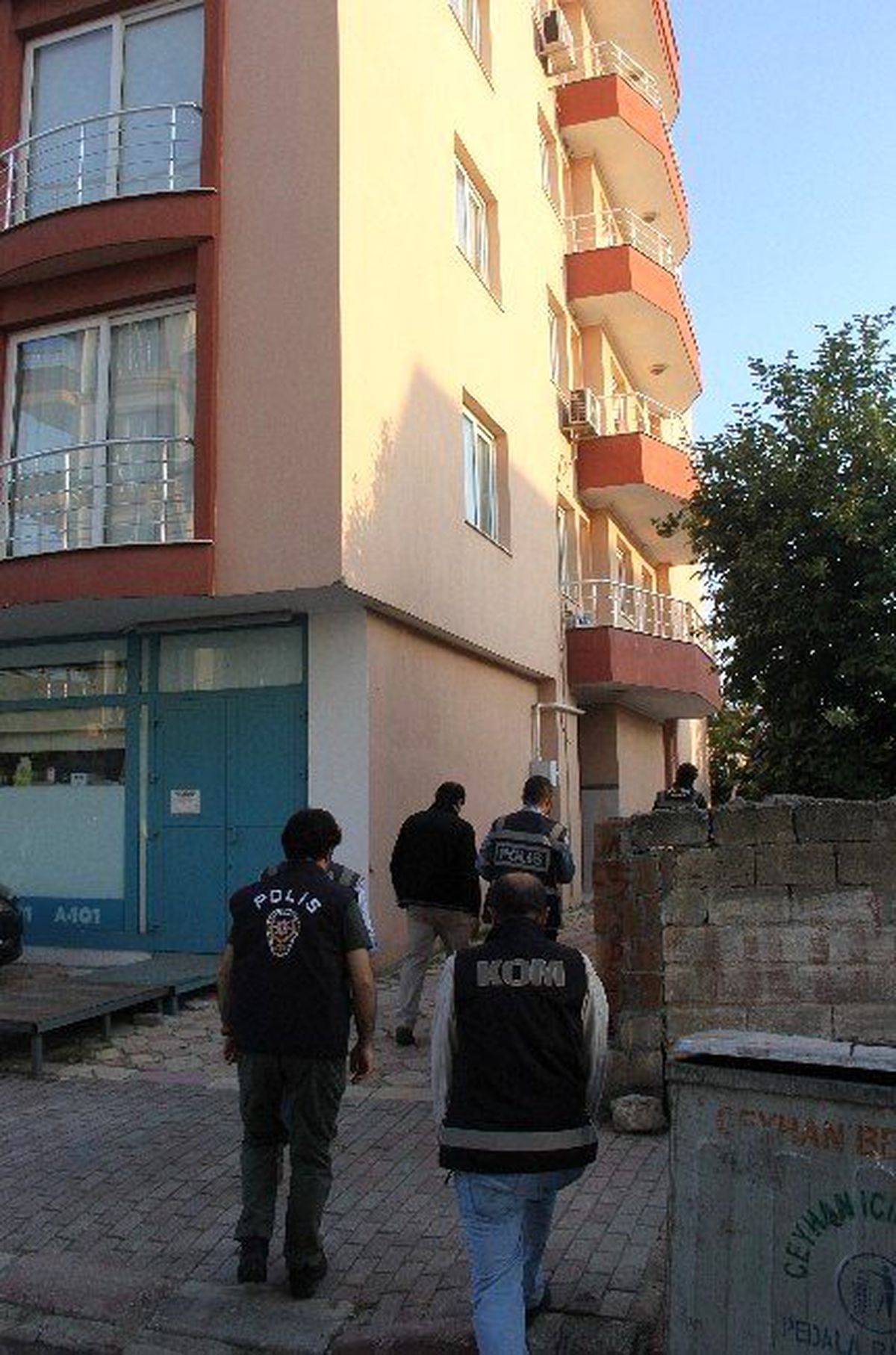 Fetö Operasyonunda 17 Gözaltı