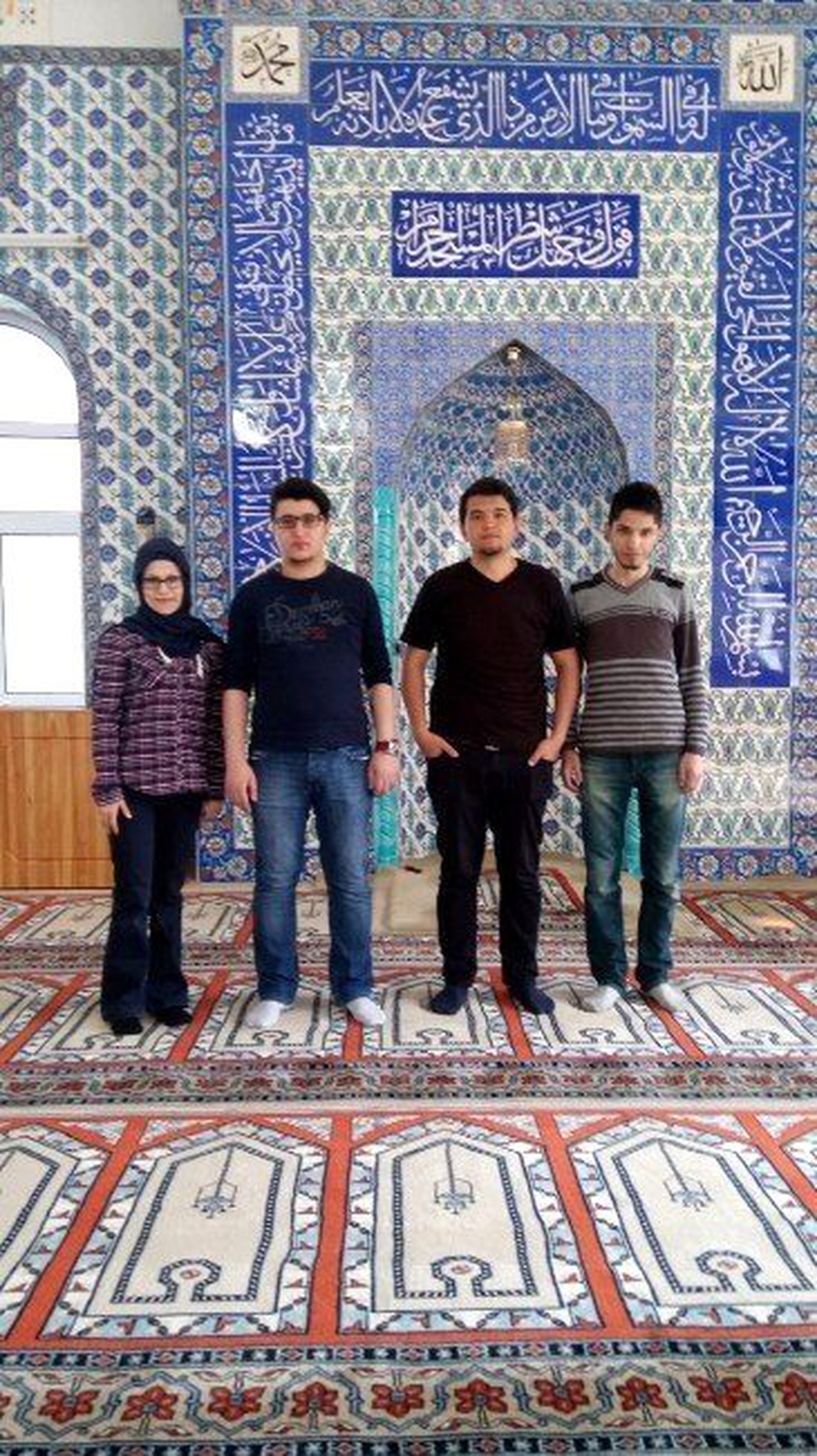Gediz Sağlık Hizmetleri Meslek Yüksekokulu Öğrencileri Cami Temizledi