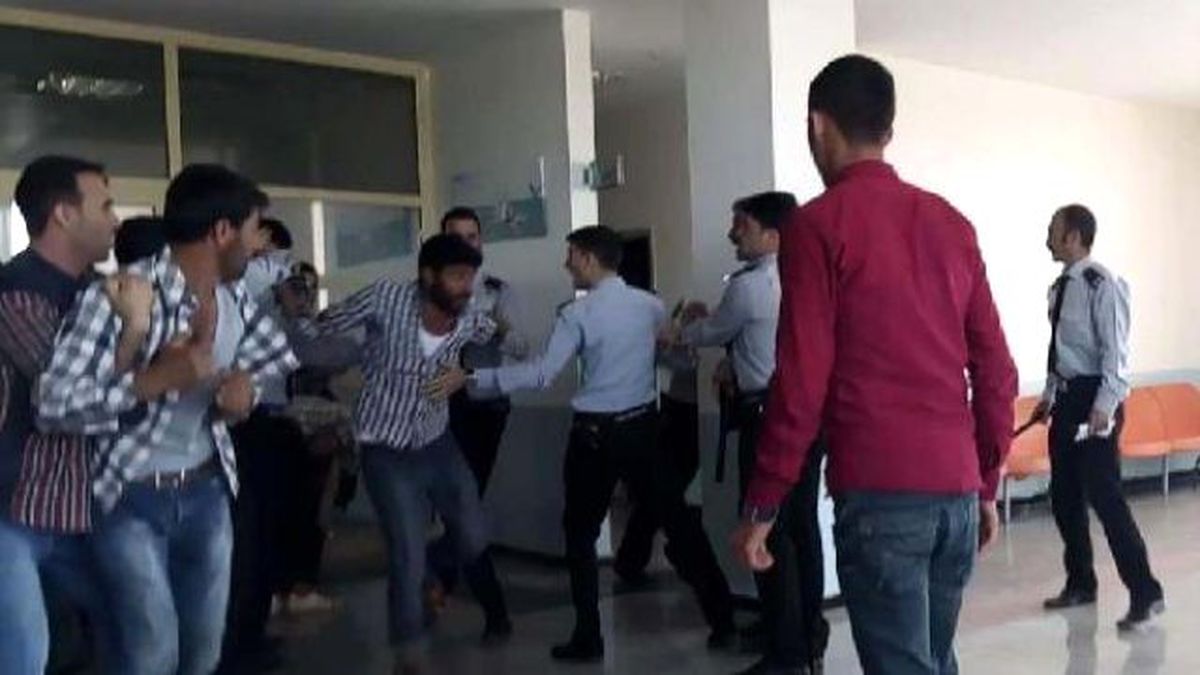 Husumetli Ailelerin Mahalledeki Kavgası Hastanede Sürdü