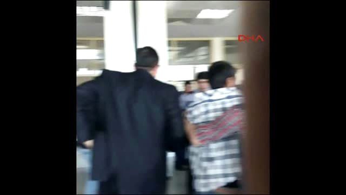 Husumetli Ailelerin Mahalledeki Kavgası Hastanede Sürdü