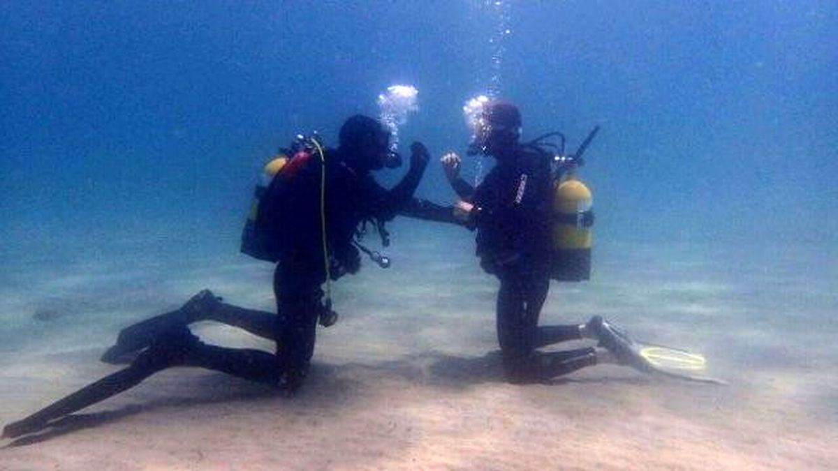 İstanbullu Gönüllü Dalgıçlar Çanakkale'de Dalış Eğitimi Aldı
