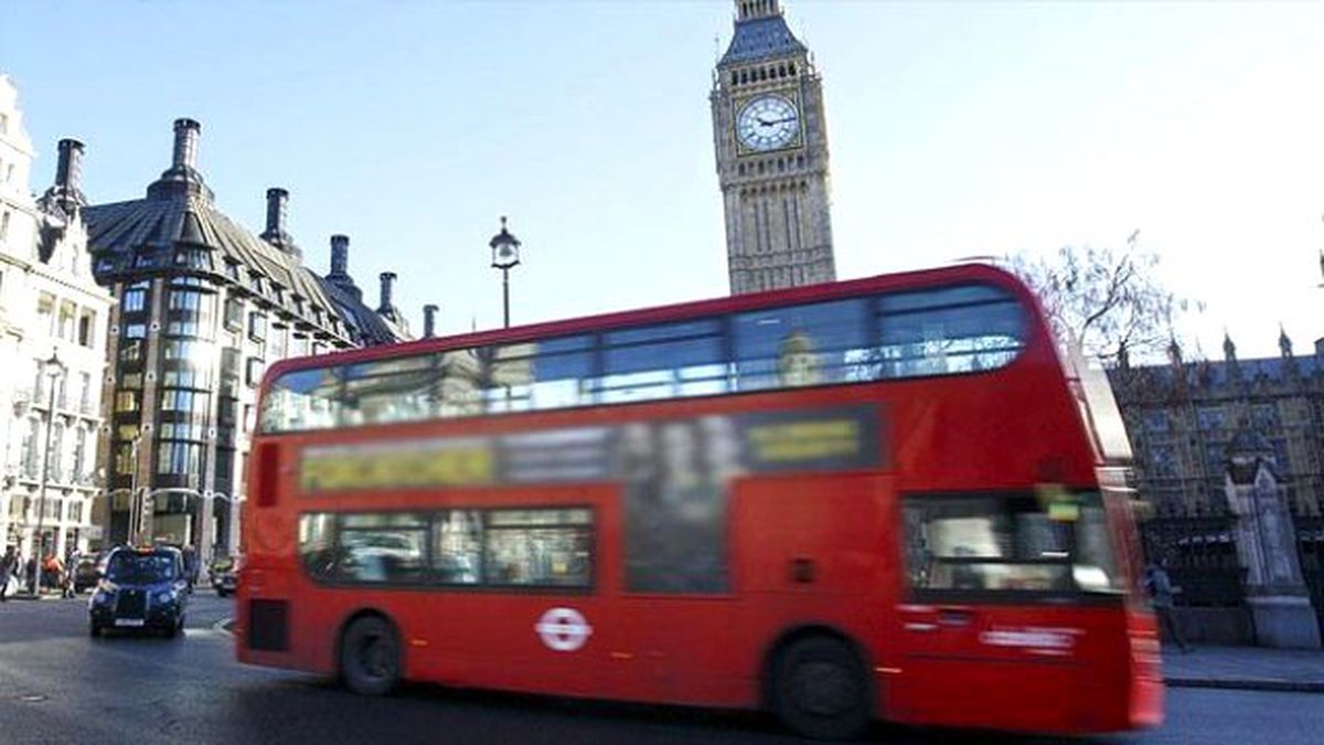 Londra Otobüslerine \'Sübhanallah\' İlanları
