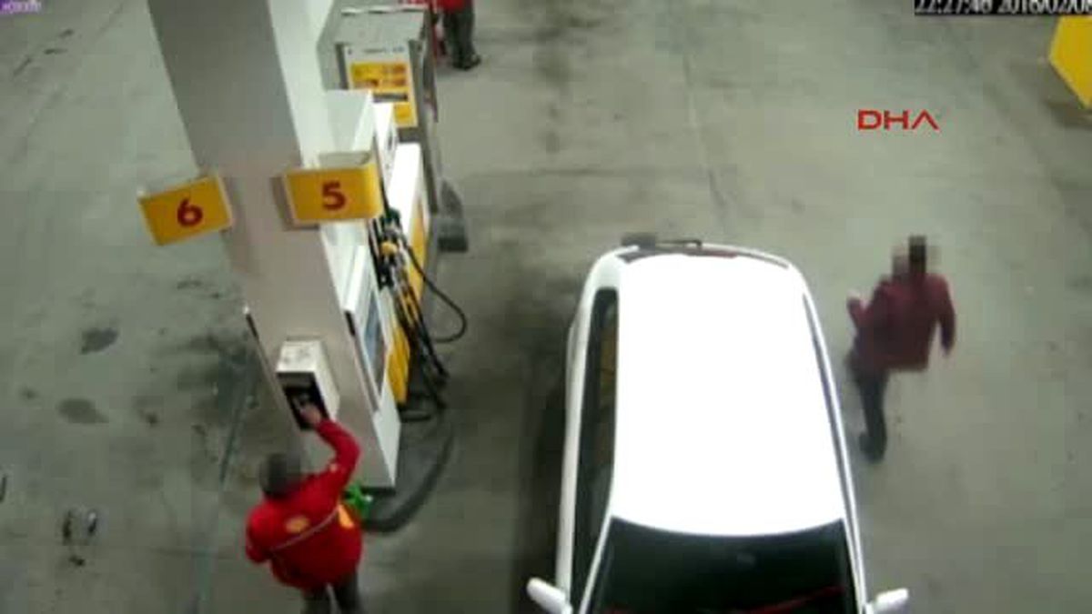 İstanbul'da Çaldıkları Lüks Otoları Konya'da Plaka Değiştiren Şebeke Yakalandı