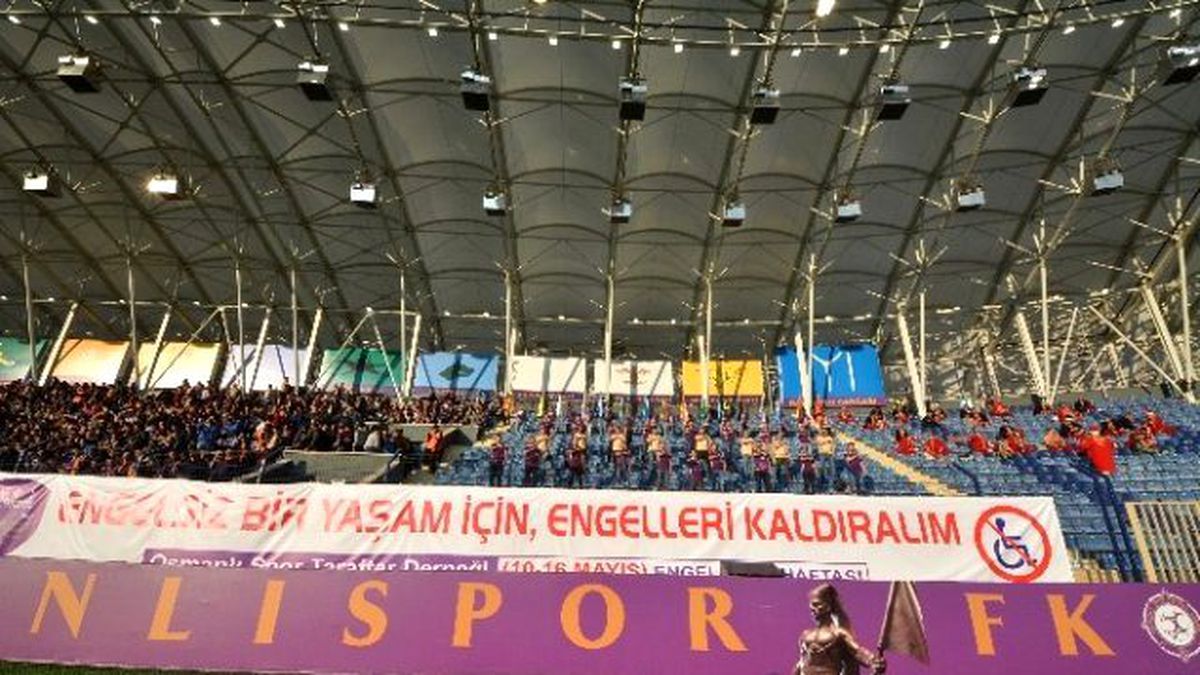 Osmanlı Taraftarından \'İşaret Dili\' Sürprizi