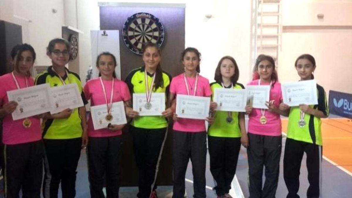Pınarbaşı Kız Dart Takımı Bölgede İkinci Oldu