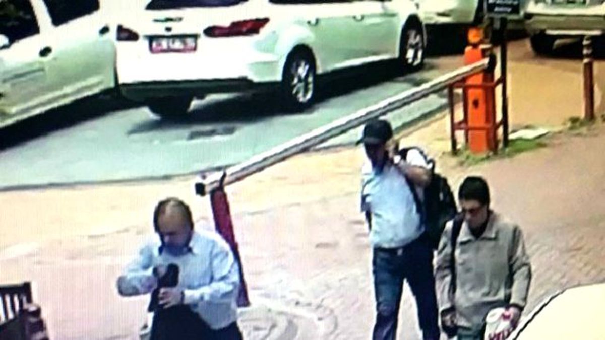 Polis, Banka Soygununu Gerçekleştiren 3 Şüpheliyi Arıyor