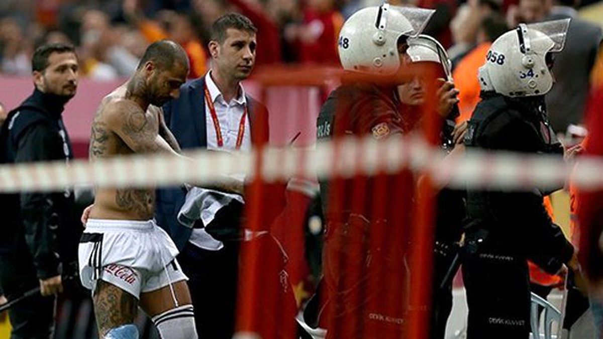 Quaresma'nın Formasını Alan Galatasaraylı Taraftar Tepki Topladı