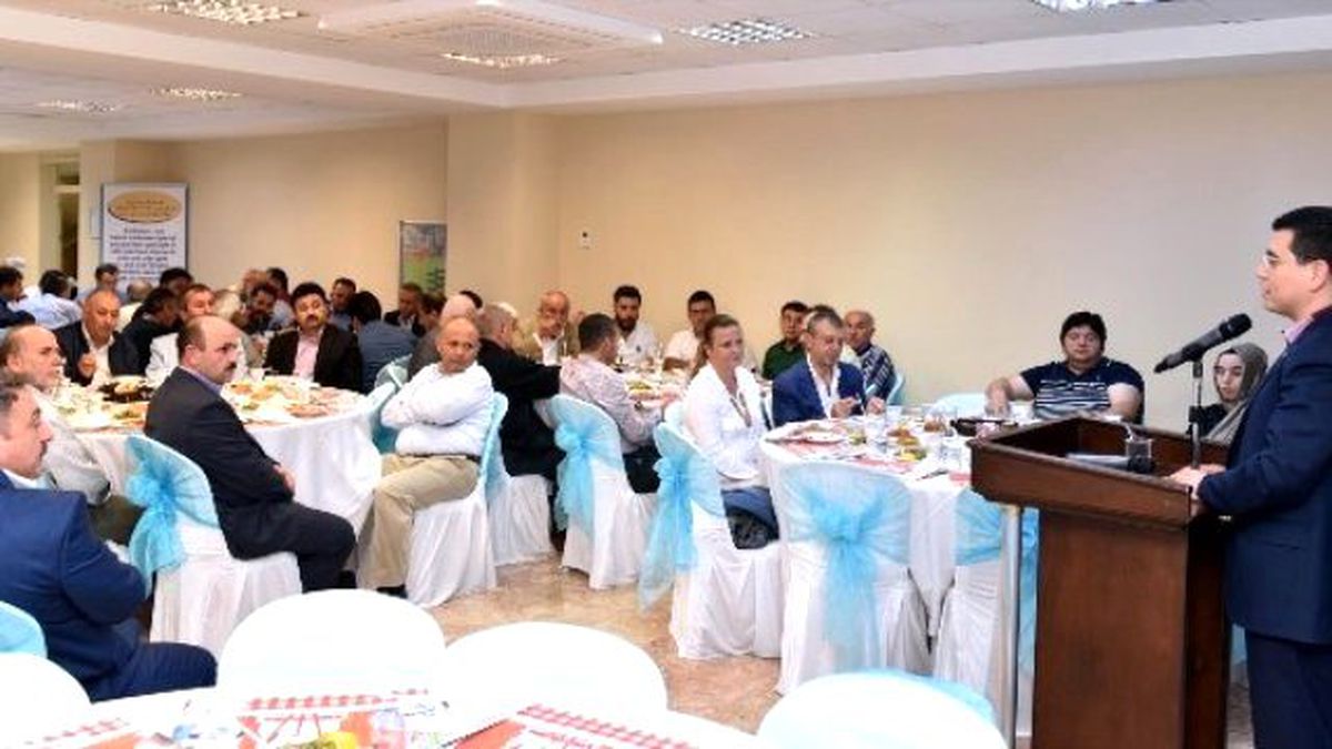 Tütüncü\'den Hayırseverlere Yemek