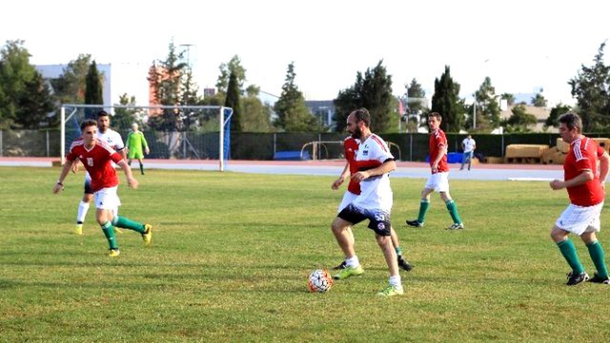 Uluslararası Yazarlar Futbol Turnuvasında Kupa Macaristan\'ın