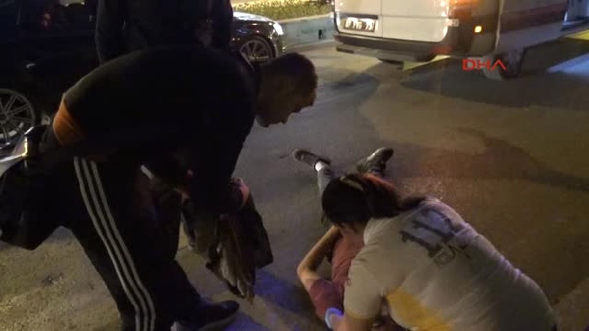 Antalya - Dikkatsiz Sürücüler Çarpıştı 2 Yaralı