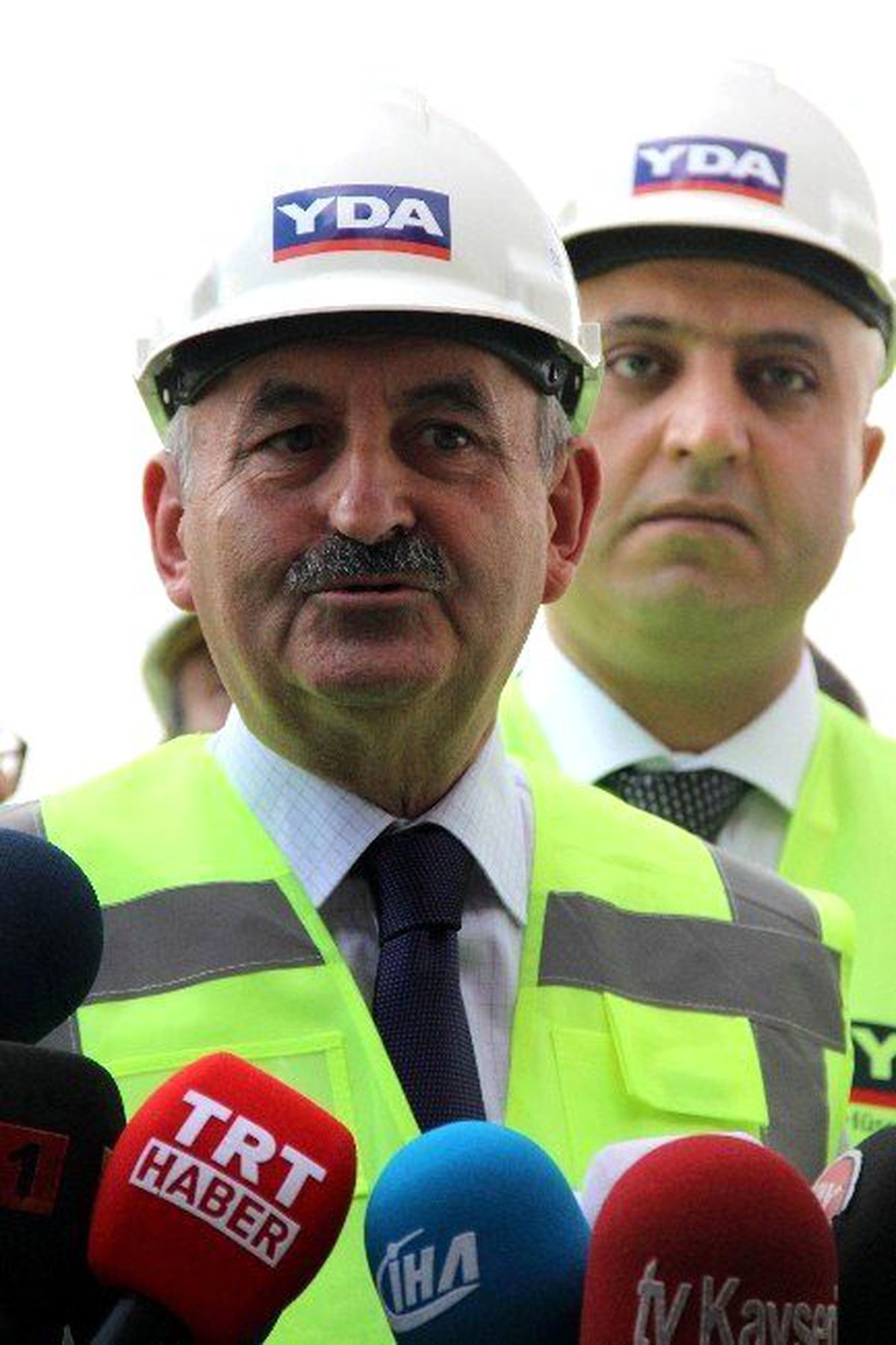 Bakan Müezzinoğlu'ndan Kafa Karıştıran Başbakanlık Yorumu