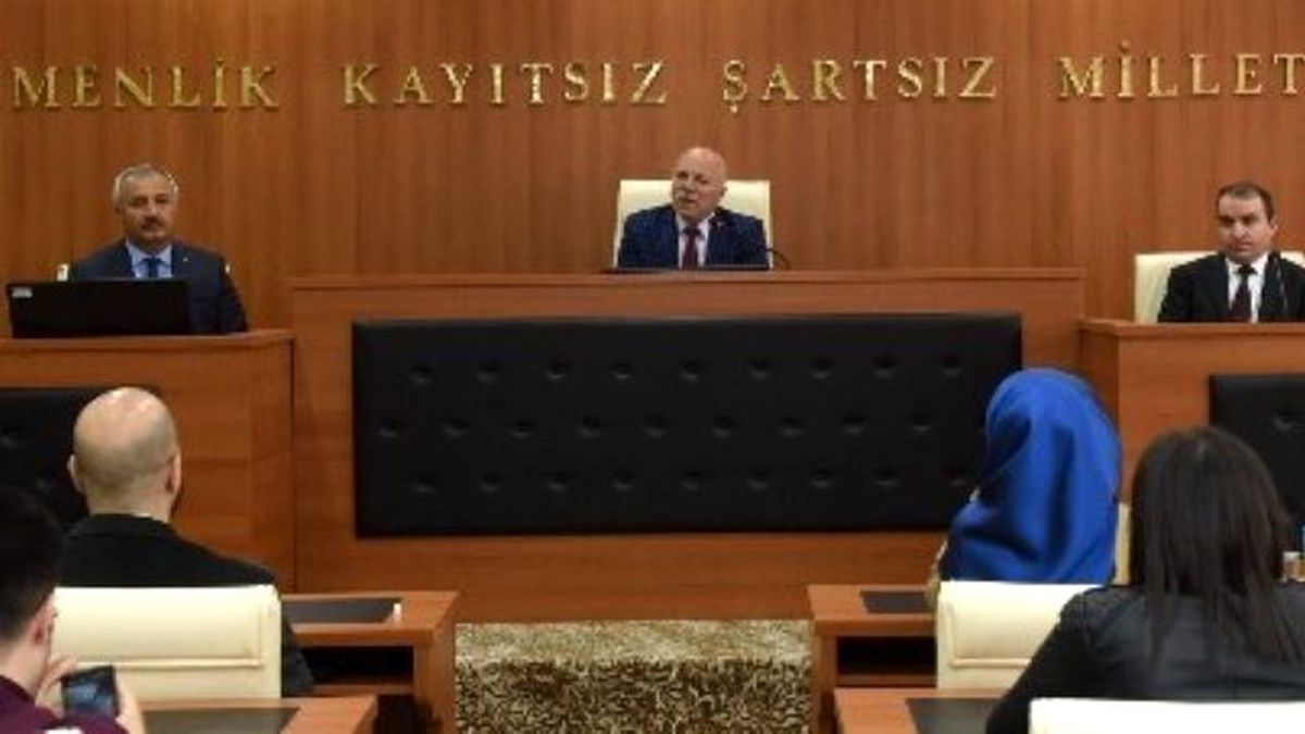 Başkan Sekmen\'den Yerel Yönetim Dersi