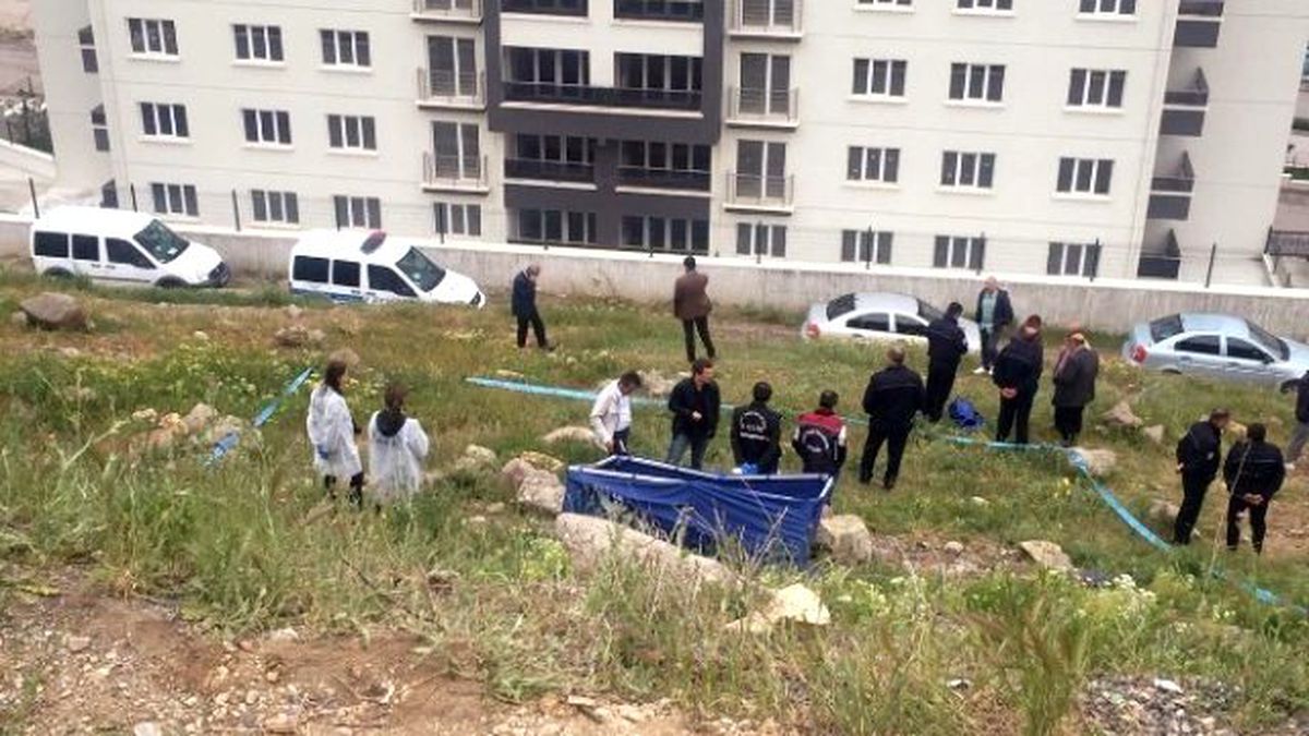 Üniversiteli Gencin Cesedi Boş Arazide Bulundu