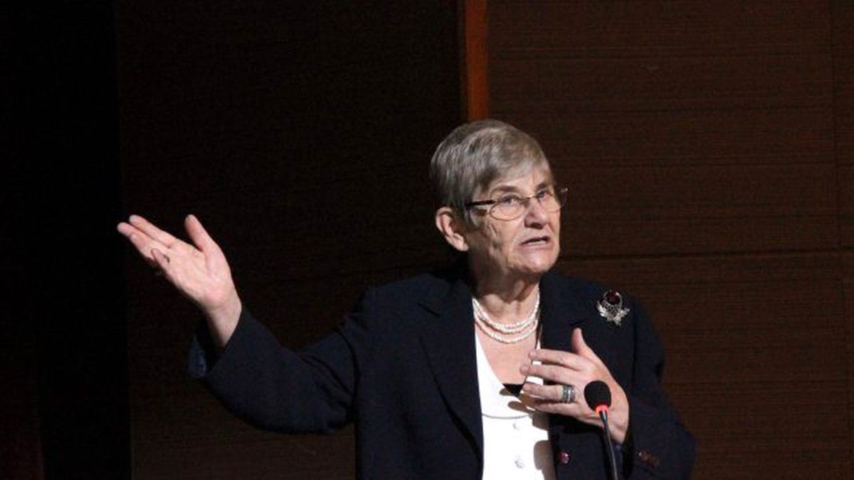 Canan Karatay Canlı Yayında Tereyağlı Çay İçti