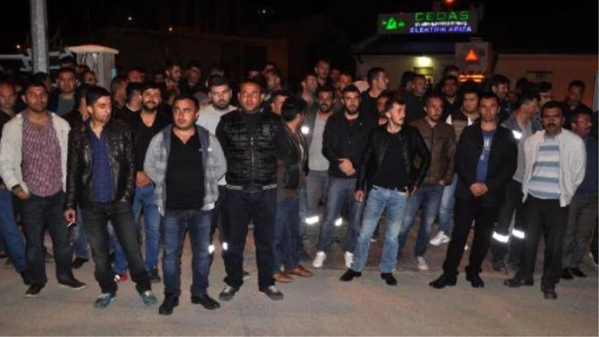 Çedaş İşçilerinden \'Asgari Ücret\' Protestosu