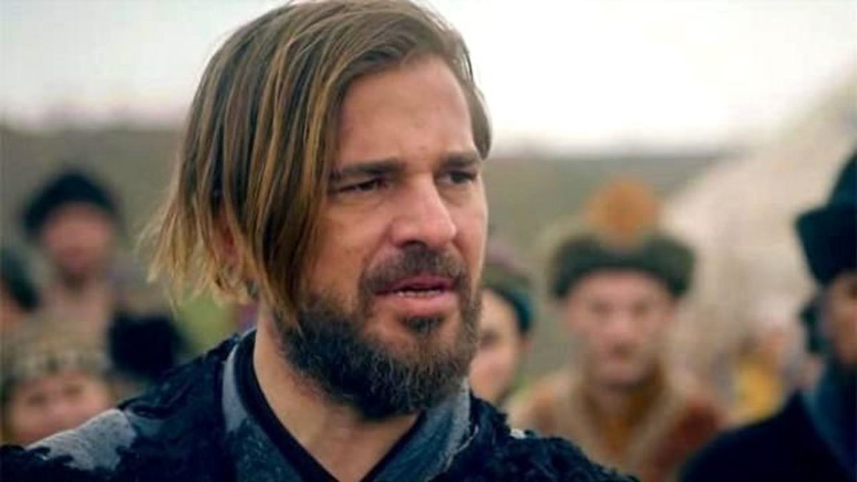 Engin Altan Düzyatan'ın Şortlu Fotoğrafı Olay Oldu