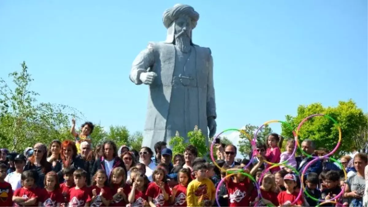 Eskişehir'de Hıdrellez Ateşi Dede Korkut Parkında Yandı