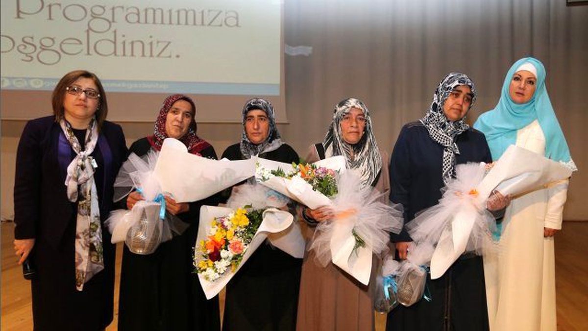 Gaziantep\'te "ŞİİR ve Söyleşi" Etkinliği Düzenlendi