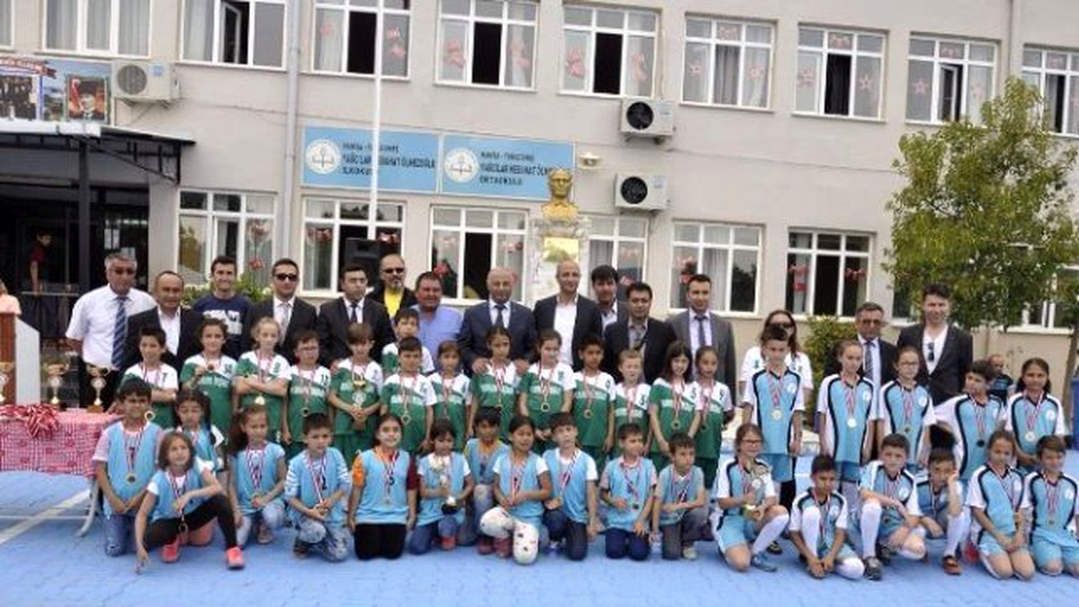 Geleneksel Çocuk Oyunları Ödül Töreni Yapıldı
