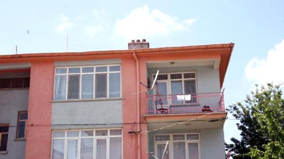 Hesabında 1.5 Milyon Lira Bulunan Çöpçü 2 Aydır Ev Kirasını Ödeyemiyor