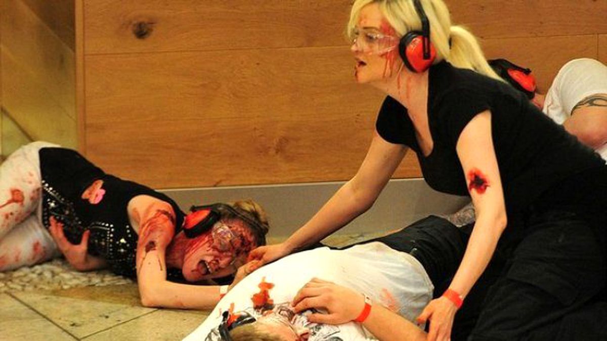 İngiltere'de 800 Gönüllüyle Terör Saldırısı Tatbikatı Yapıldı