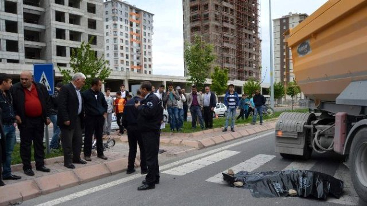 Kardeşi Ölen Ağabeyin Çaresiz Bekleyişi
