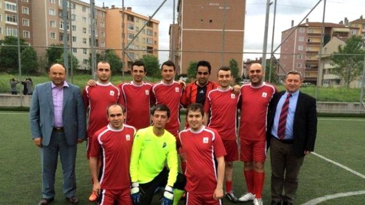 Kartepe Belediyesinin Futbol Turnuvası Sürüyor