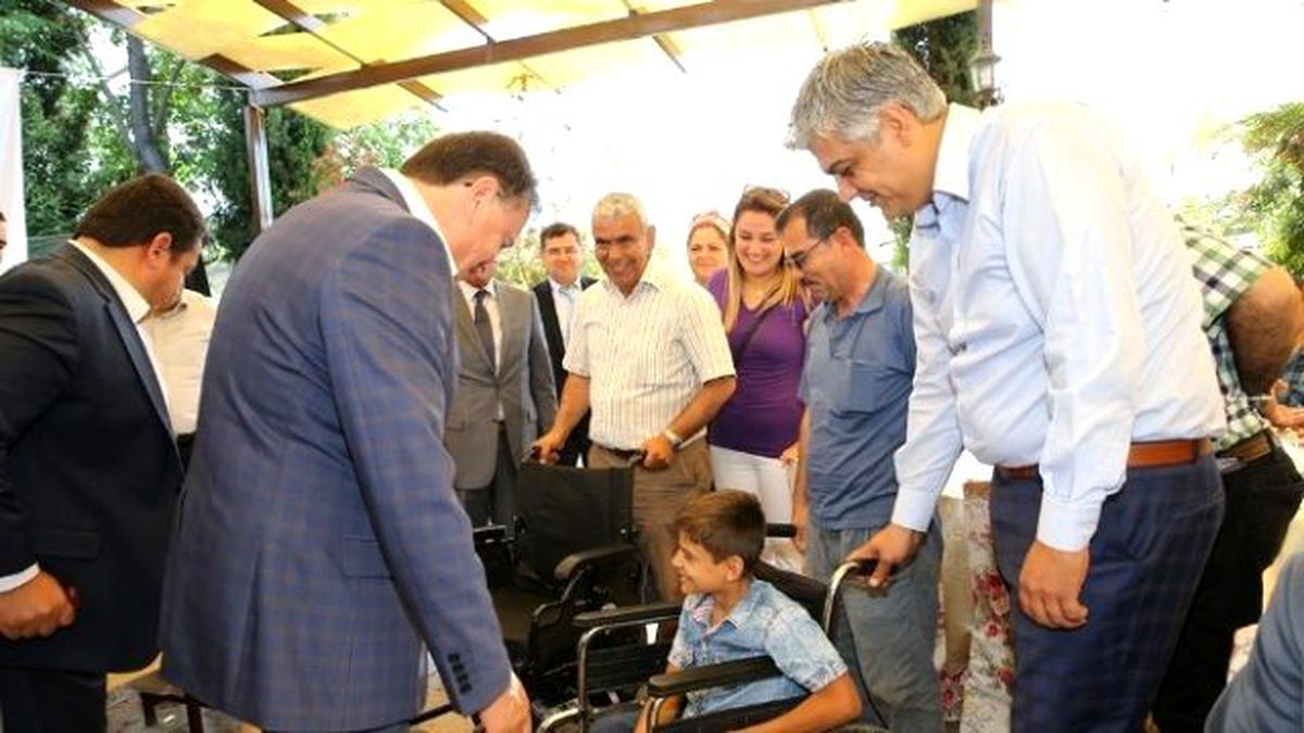 Küçük Ramazan\'ın Akülü Araç Sevinci
