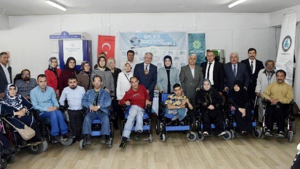 Meram Belediyesi\'nden Engellilere Akülü Araç