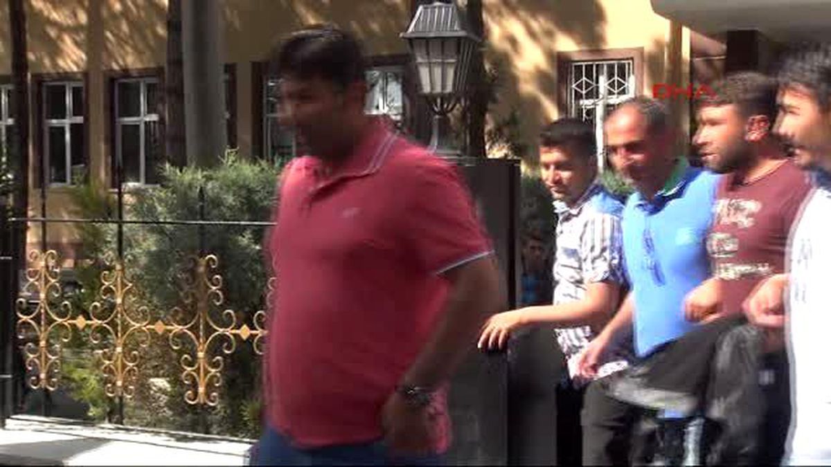 Niğde Sahte Altın Gösterip Arkadaşlarını Gasp Ettiler
