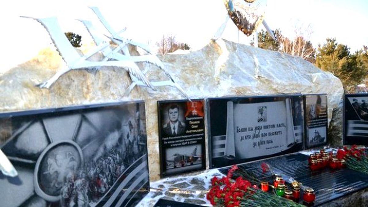 Türkiye Tarafından Düşürülen Rus Pilotun Anıtına Saldırı