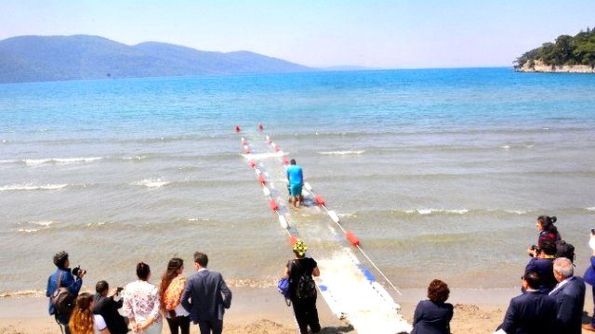 Sahillerde Engellilerin Engeli Kalkıyor